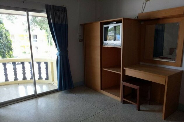 Bang Saphan Resort Hotel - Photo5
