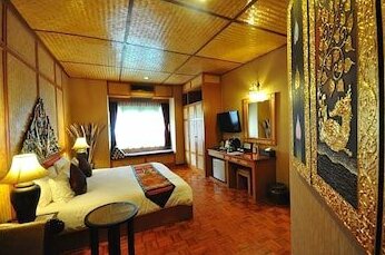 Coral Hotel Bangsaphan - Photo4