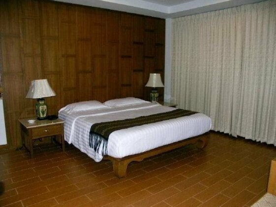 Sailom Resort Bangsaphan - Photo4