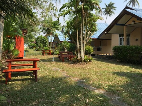 Suan Luang Beach Resort - Photo5
