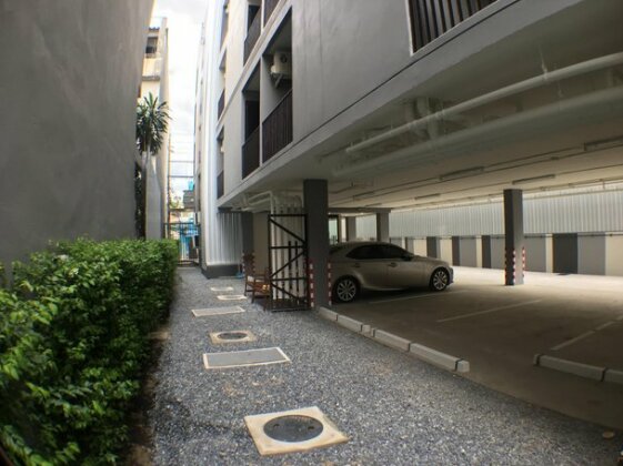 28 Place - Photo4