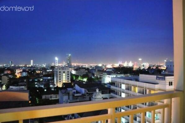 42 Sqm With Pool Near Bts & River