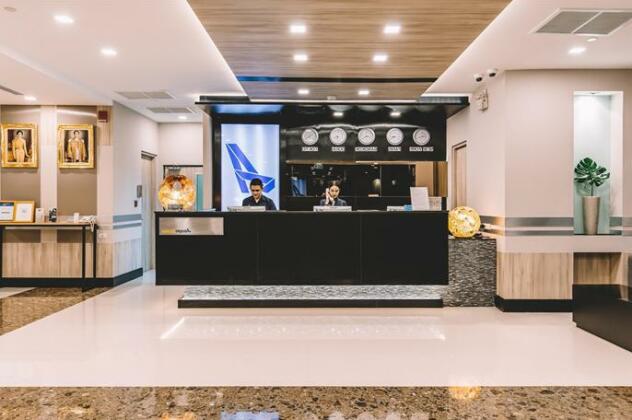 Adelphi Suites Bangkok - Photo4