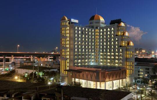 Al Meroz Hotel Bangkok - The Leading Halal Hotel
