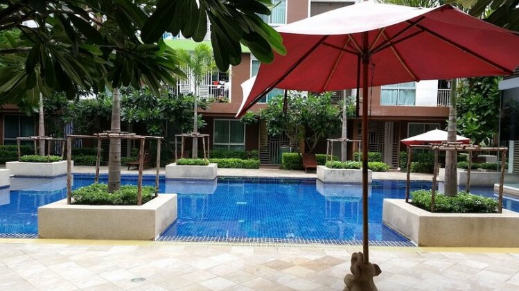 Apartment at Bangkok Near Pool