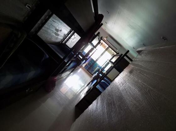Back Home Backpackers - Photo2