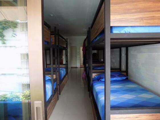 Back Home Backpackers - Photo4