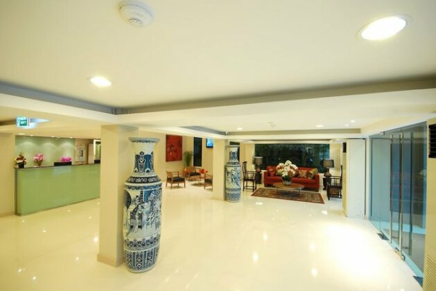 Bangkok Loft Inn - Photo2