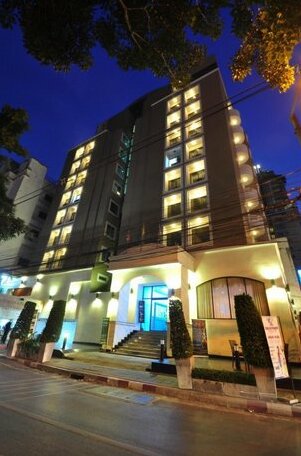 Bobsons Hostel Bangkok - Photo5