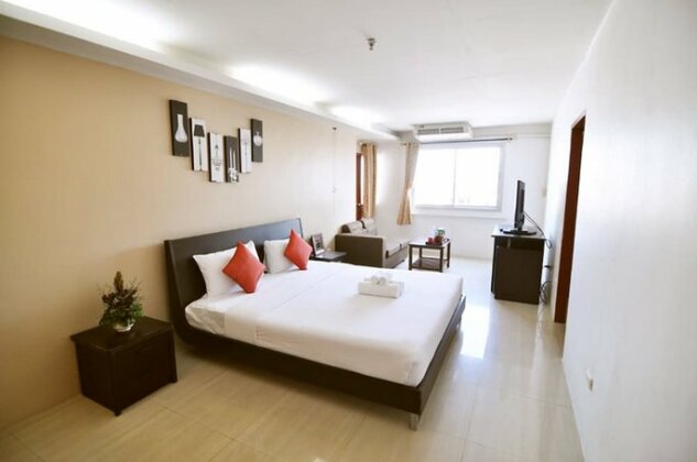 Centric Place Hotel - Photo2