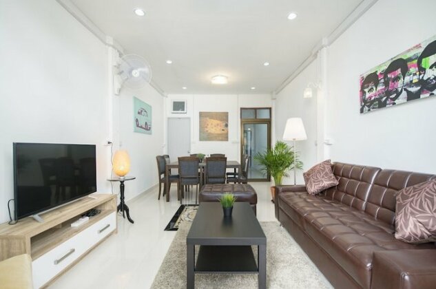 Cozy TownHouse HuaLampong - Photo2