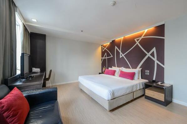 Deluxe Room @ H-Residence Sathorn - Photo2