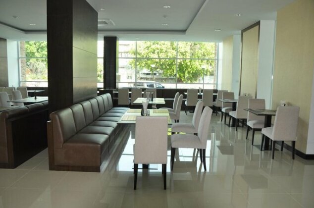 Dheva Residences Suites - Photo5