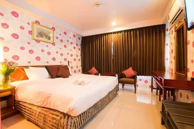 Diamond City Hotel - Photo3