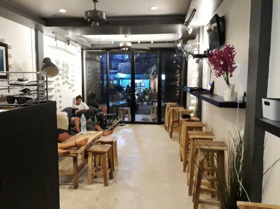 DPM Bangkok Hostel Bar & Travel - Photo2