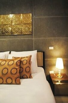 Focal Local Bed & Breakfast - Photo2