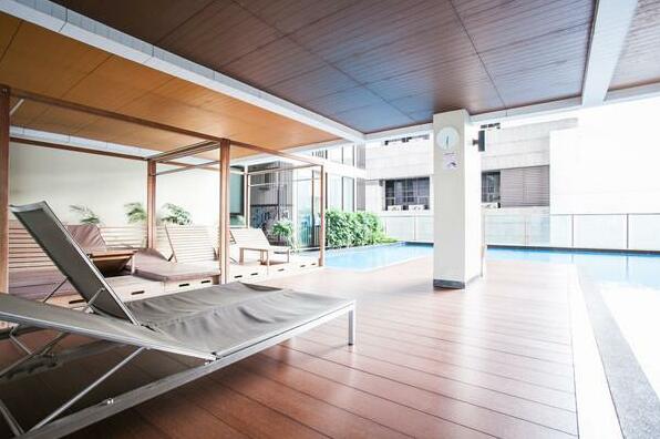 Gfeel Studio14 BTS-Silom WI-FI Pool GYM - Photo2