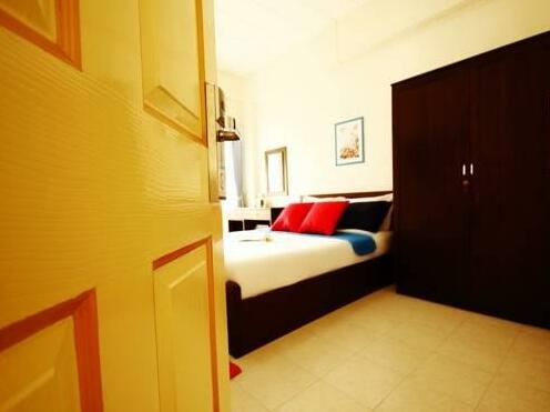 Golden Apartment - Photo2