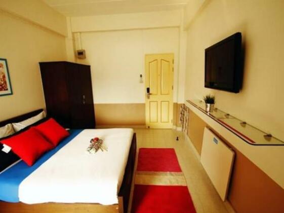 Golden Apartment - Photo4