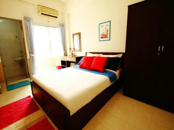 Golden Apartment - Photo5
