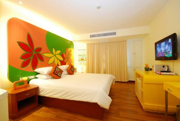 Hip Hotel Bangkok - Photo3