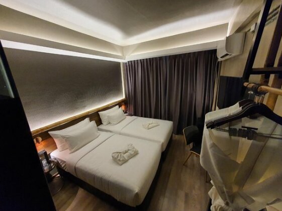 Hotel Ordinary Bangkok - Photo4