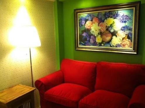 Indeco Bangkok Bed & Breakfast - Photo2