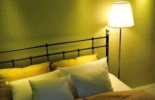 Indeco Bangkok Bed & Breakfast - Photo4