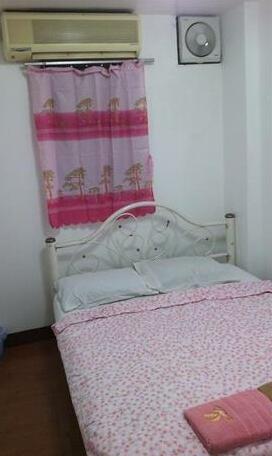 Marina Guesthouse Bangkok - Photo3