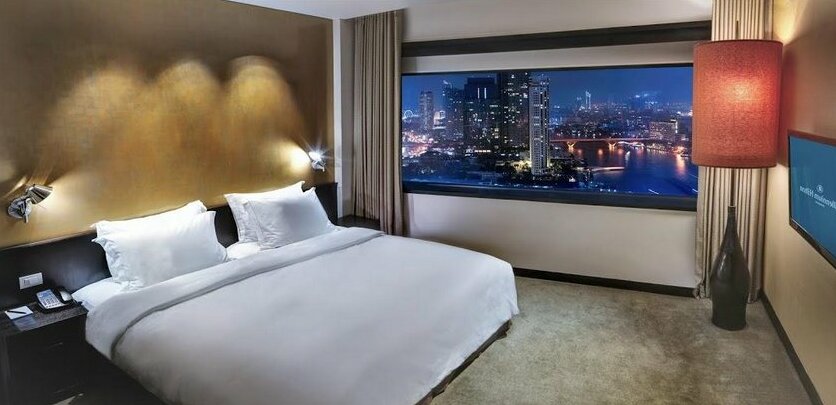 Millennium Hilton Bangkok - Photo2