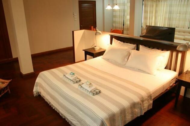 Napa Place Bed And Breakfast Bangkok - Photo4