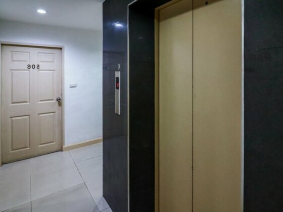 NIDA Rooms Suriyawong 703 Business Town - Photo4