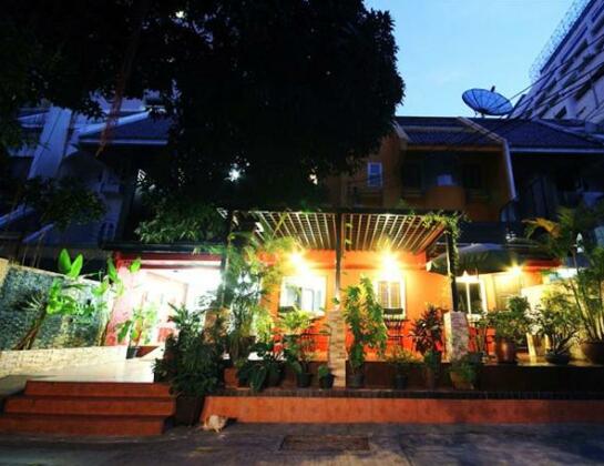 Oasis Inn Bangkok - Photo5