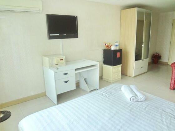 OYO 102 Diamond Residence Silom Hotel - Photo3