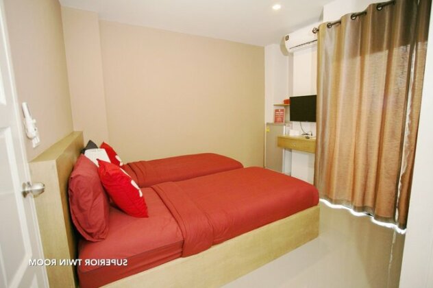 OYO 127 D-Well Residence Hotel - Photo2