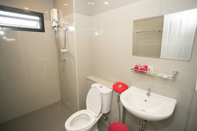 OYO 127 D-Well Residence Hotel - Photo5