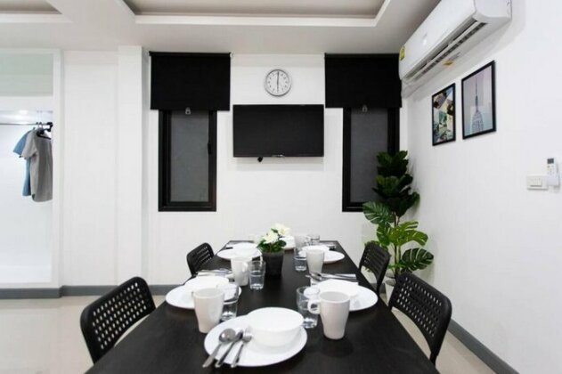 P3 Silom Large 2beds full kitchen WIFI 4-6pax - Photo2