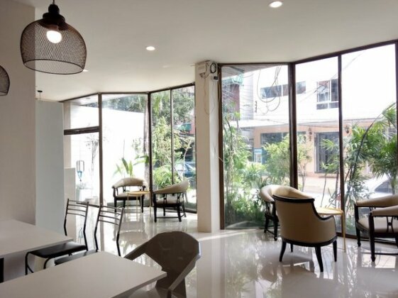 Rama9 Kamin Bird Hostel - Photo4