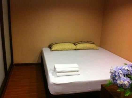 Ratchada 18 Hotel - Photo2