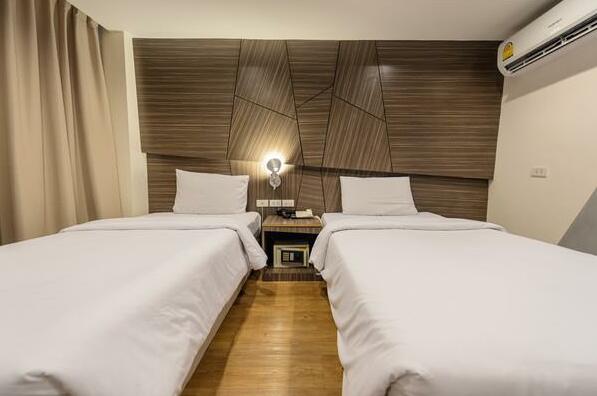 Superior Room @ H2 Hotel - Photo4