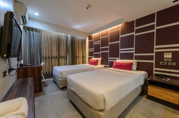 Superior Twin @ H-Residence Sathorn - Photo2