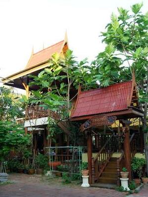 Thai House Piyachat Home Stay - Photo4