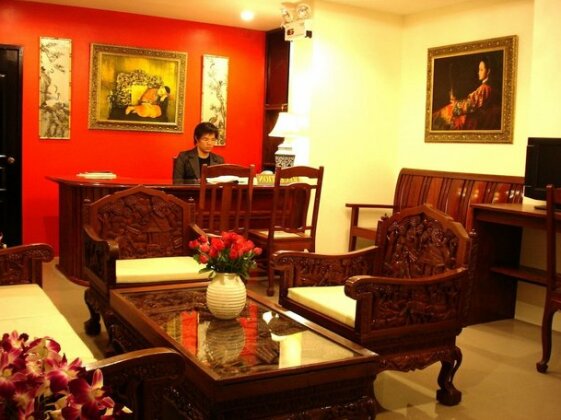 The Bang Khun Phrom Suites - Photo5