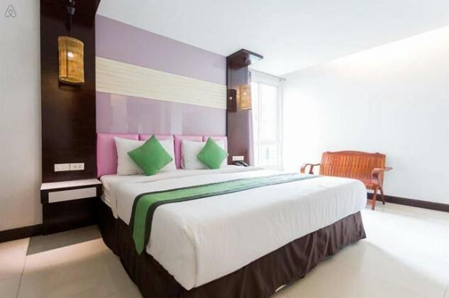 The Cozi Inn Hotel Bangkok - Photo3