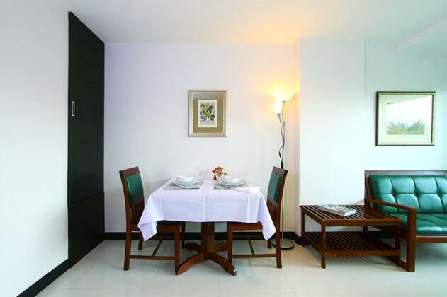 The Laurel Suite Hotel - Photo2