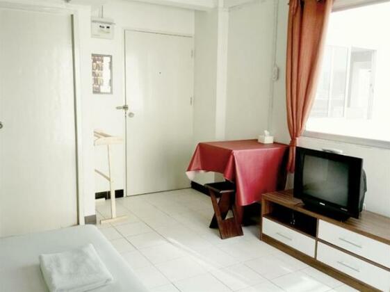 The Living Room Serviced Apartment - Photo4