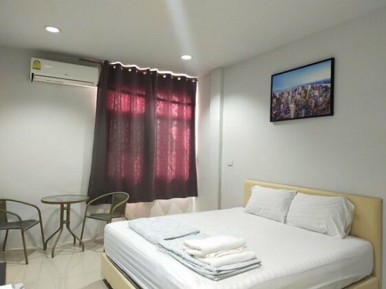 The Rooftop Residence - Photo2