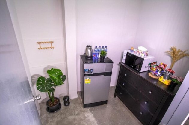 Two Tones Apartment Bangkok - Photo2