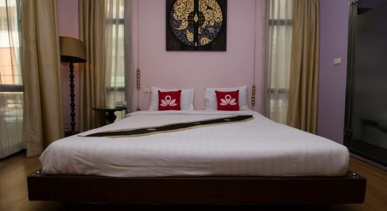 ZEN Rooms Basic Glitz Bangkok Hotel - Photo5