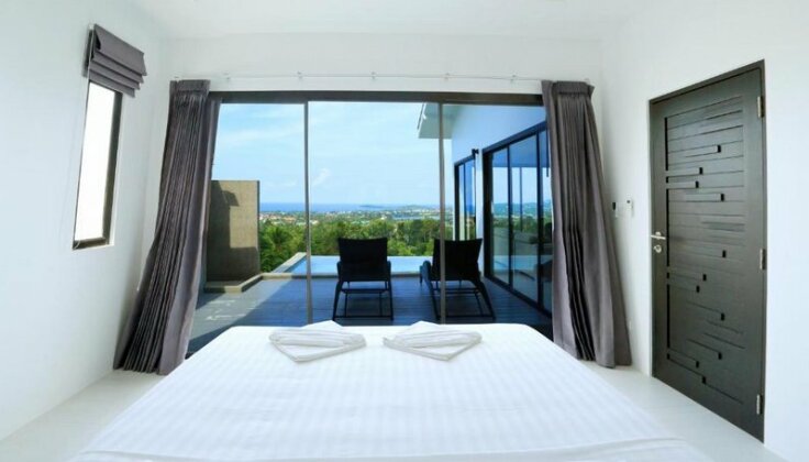 ' The Beyond Apartment 1' With Private Pool - Photo3